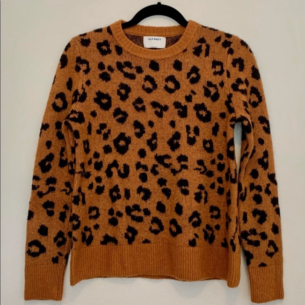 Old Navy Crew Neck Leopard Print Sweater